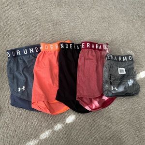 Under Armour Shorts - L